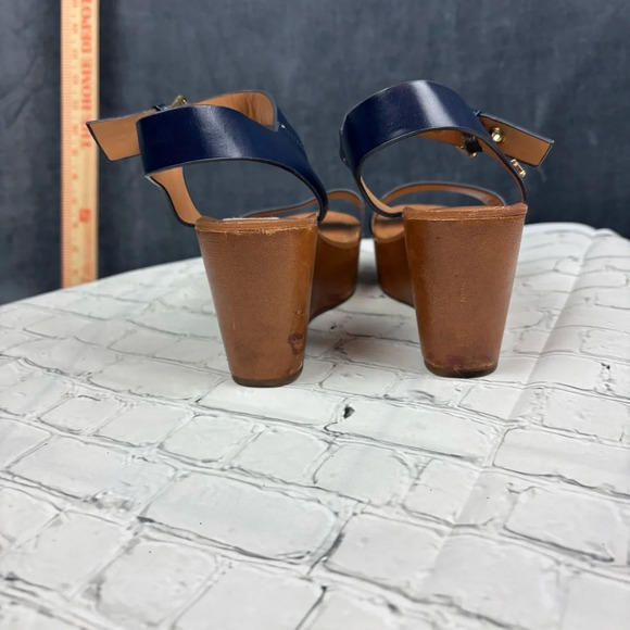 Tommy Hilfiger Navy and Brown Leather Wedges with Gold Accents Sz 7.5 - Picture 5 of 9